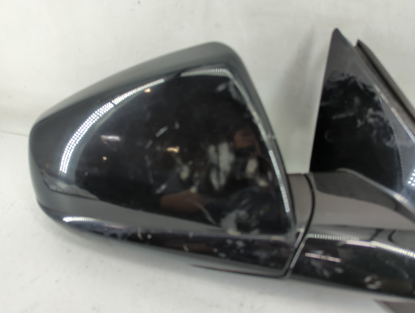 2016 Cadillac Srx Passenger Side View Mirror - Right Door Mirror OEM Used - Oemusedautoparts1.com