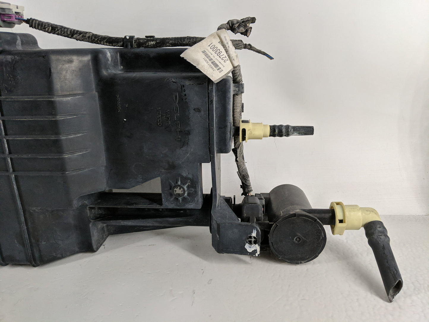 2016 Cadillac Srx Fuel Vapor Charcoal Canister - Oemusedautoparts1.com
