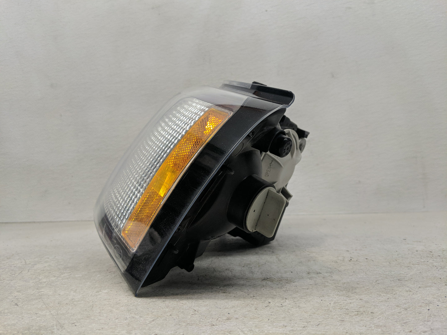 2010-2016 Cadillac Srx Passenger Right Oem Head Light Headlight Lamp - Oemusedautoparts1.com