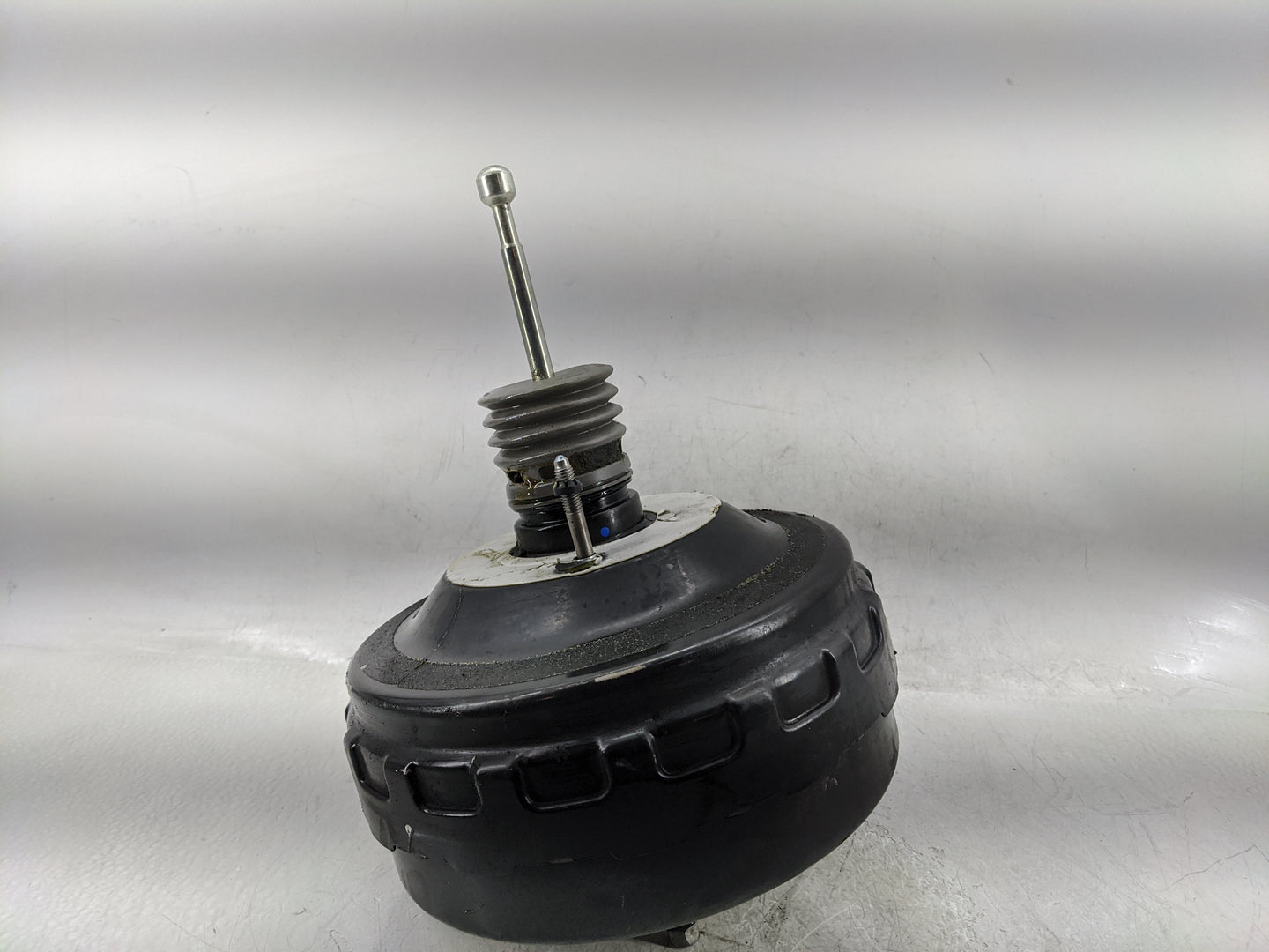 2013-2016 Cadillac Srx Power Brake Booster Oem - Oemusedautoparts1.com