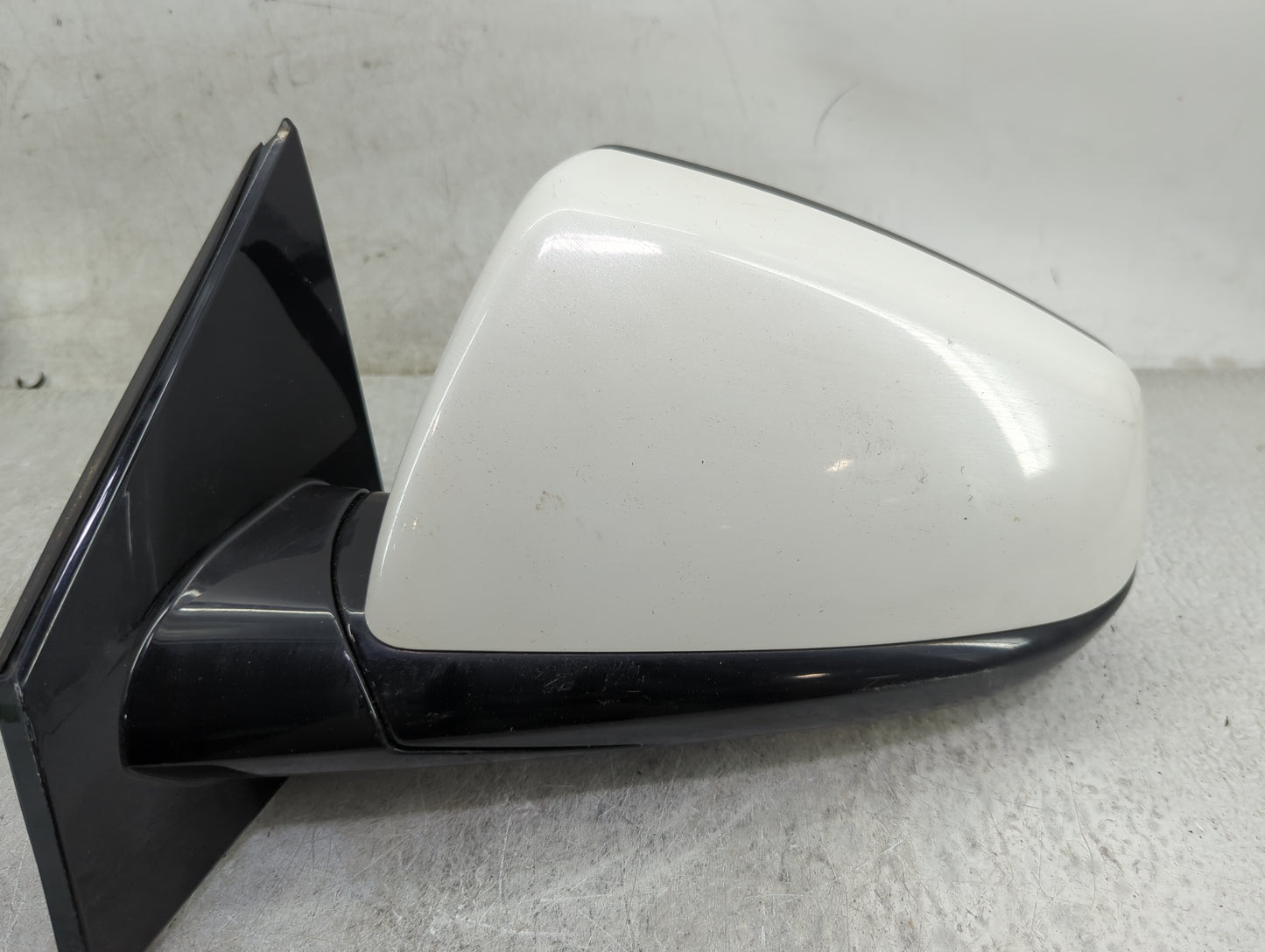 2010-2016 Cadillac Srx Passenger Side View Mirror - Right Door Mirror OEM Used - Oemusedautoparts1.com
