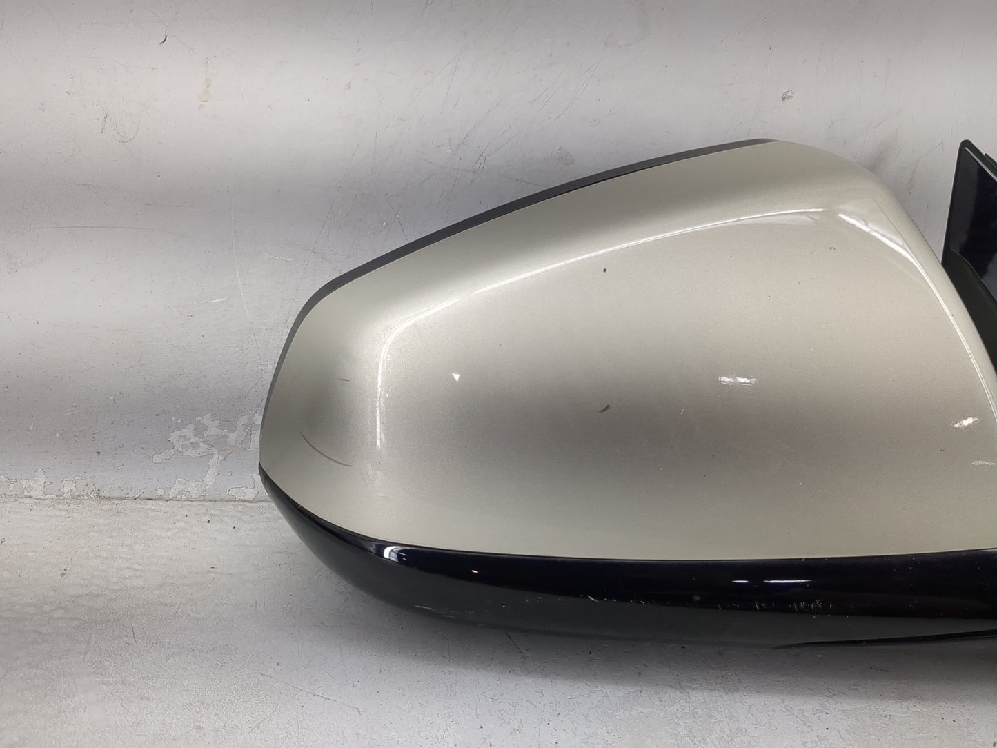 2013-2015 Cadillac Srx Passenger Side View Mirror - Right Door Mirror OEM Used - Oemusedautoparts1.com