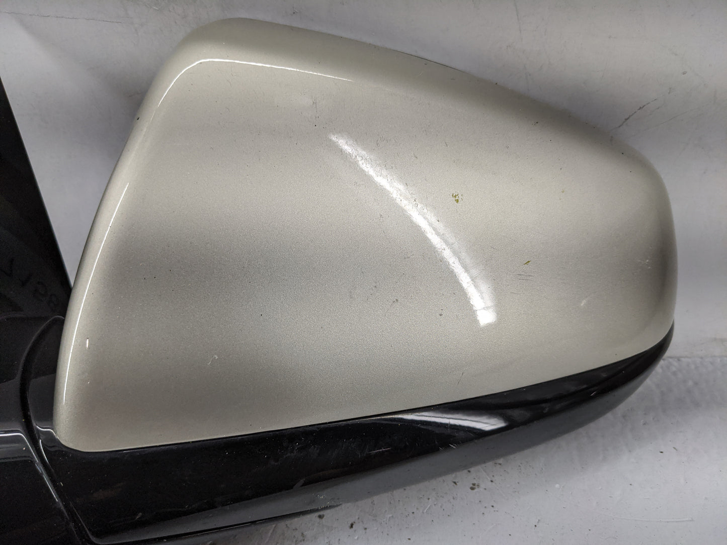 2016 Cadillac Srx Driver Side View Mirror - Left Door Mirror OEM Used - Oemusedautoparts1.com