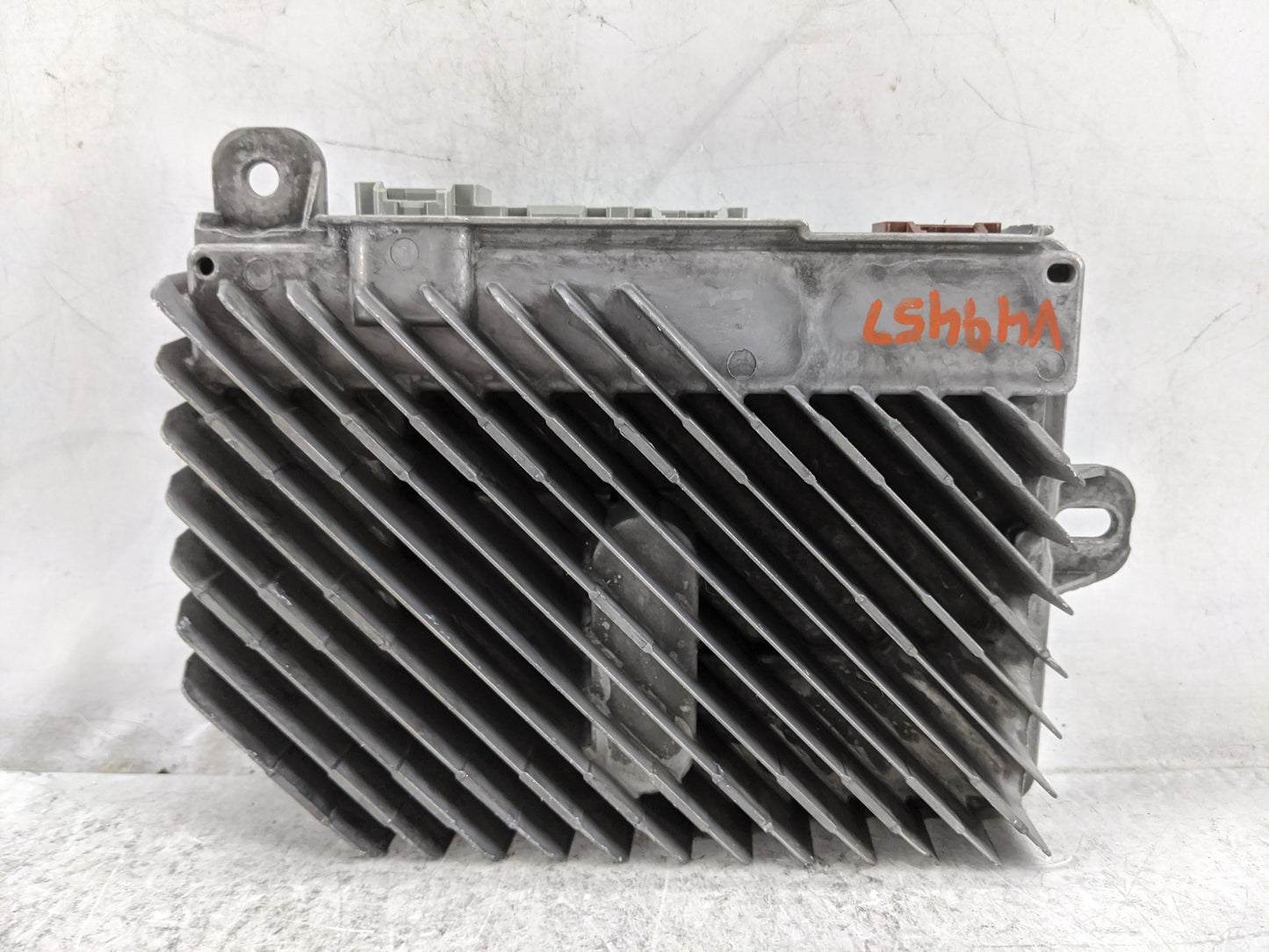 2015-2016 Cadillac Srx Radio Speaker Amplifier - Oemusedautoparts1.com