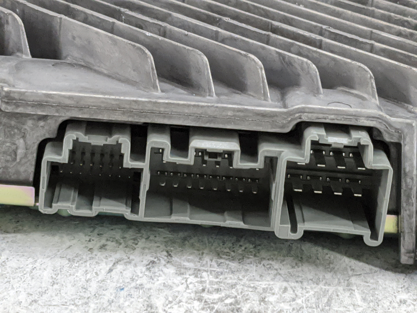2015-2016 Cadillac Srx Radio Speaker Amplifier - Oemusedautoparts1.com