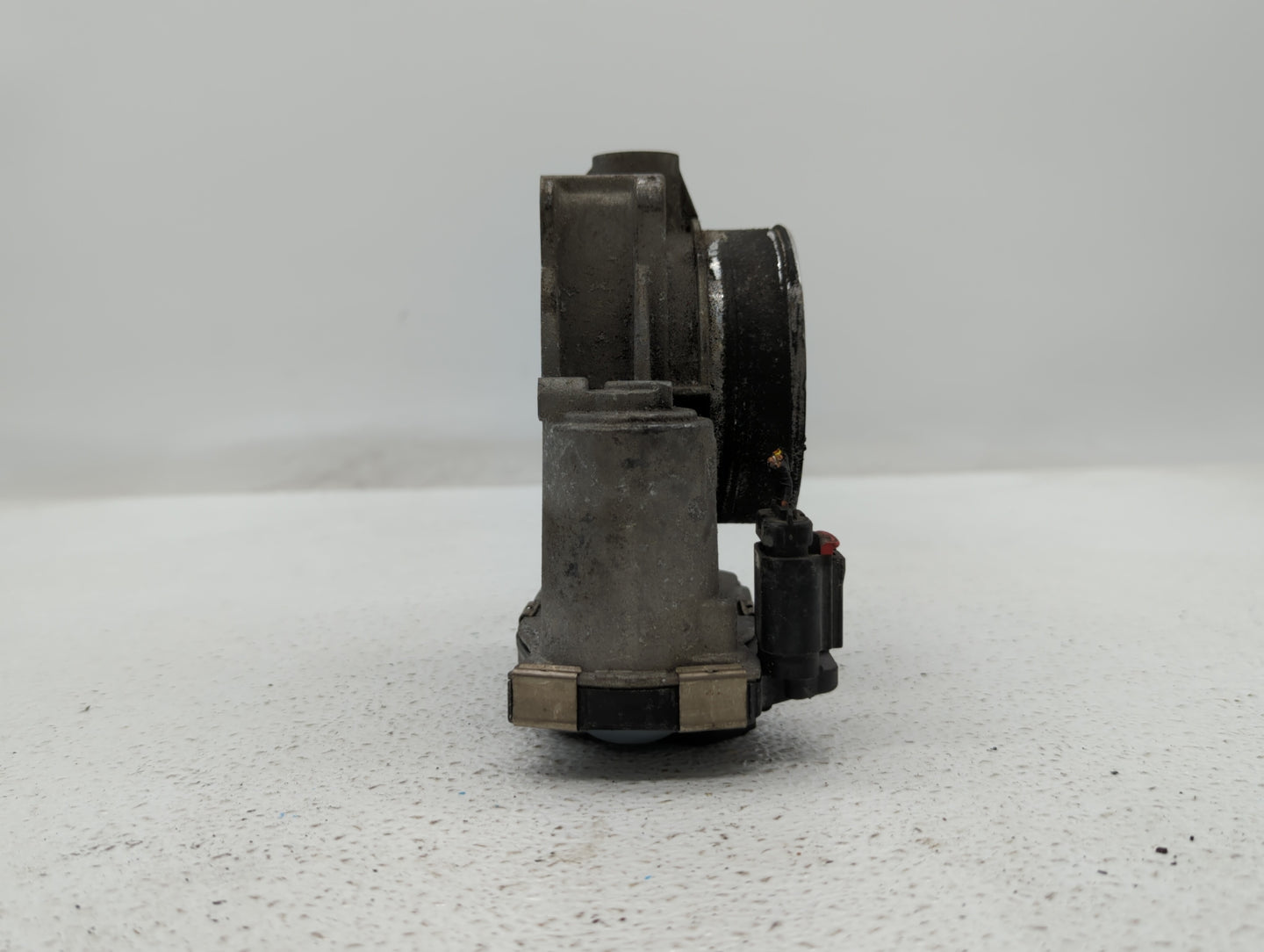 2012-2016 Cadillac Srx Throttle Body P/N:12632172BA Fits Fits 2012 2013 2014 2015 2016 2017 2018 2019 OEM Used Auto Parts - 