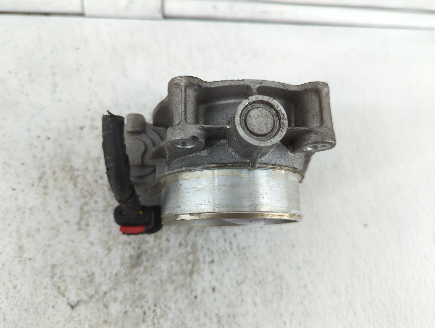 2012-2016 Cadillac Srx Throttle Body P/N:12632172BA Fits Fits 2012 2013 2014 2015 2016 2017 2018 2019 OEM Used Auto Parts - 