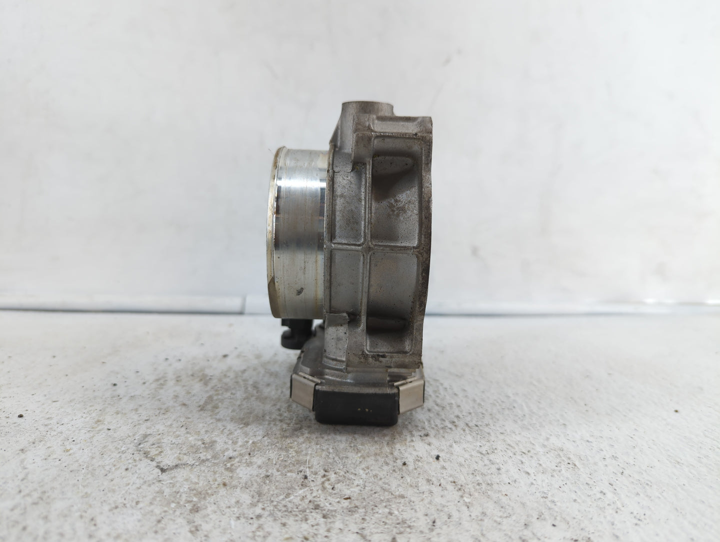 2012-2016 Cadillac Srx Throttle Body P/N:12632172BA Fits Fits 2012 2013 2014 2015 2016 2017 2018 2019 OEM Used Auto Parts - 