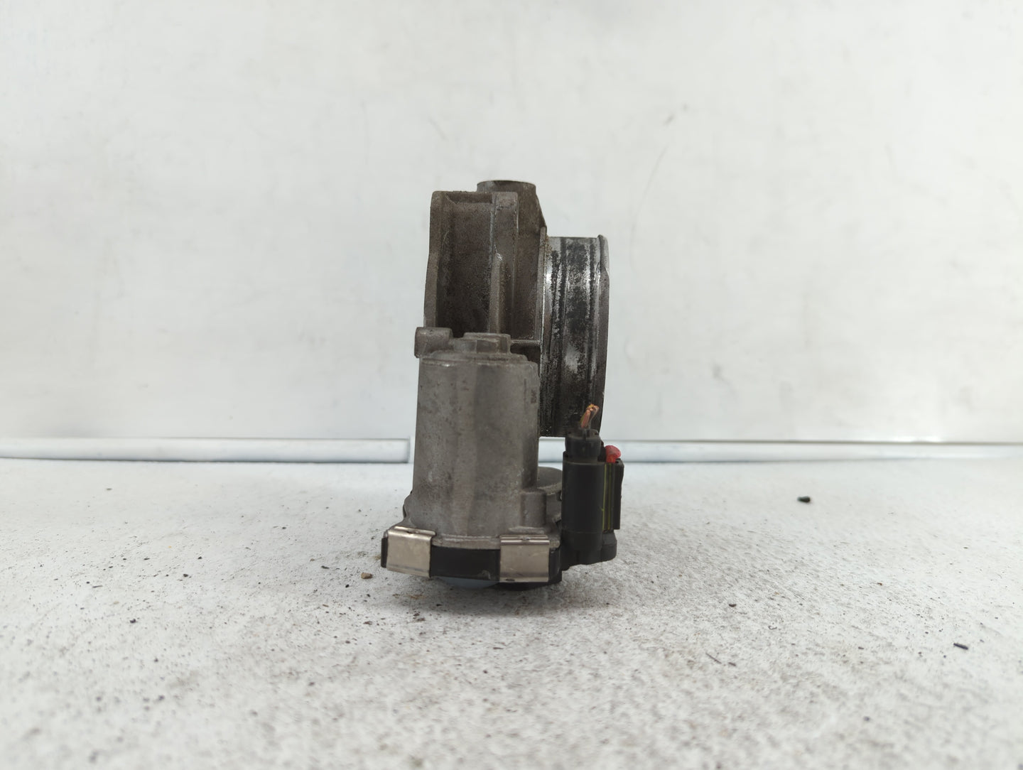 2012-2016 Cadillac Srx Throttle Body P/N:12632172BA Fits Fits 2012 2013 2014 2015 2016 2017 2018 2019 OEM Used Auto Parts - 