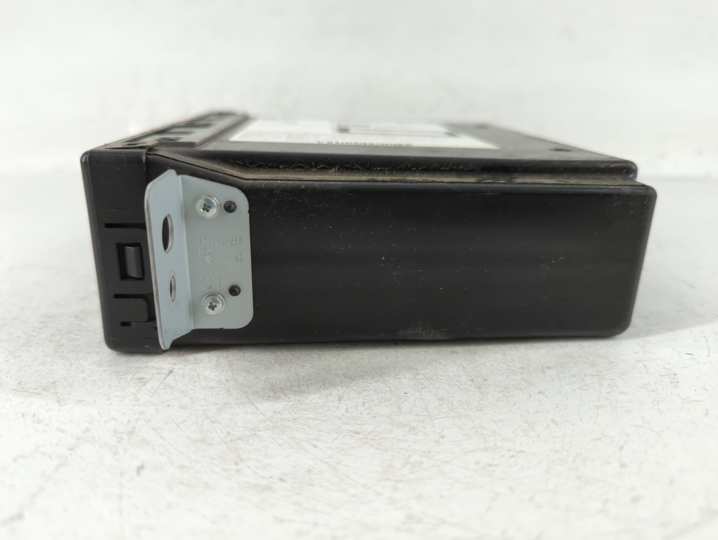 2016-2016 Cadillac Srx Am Fm Cd Player Radio Receiver - Oemusedautoparts1.com