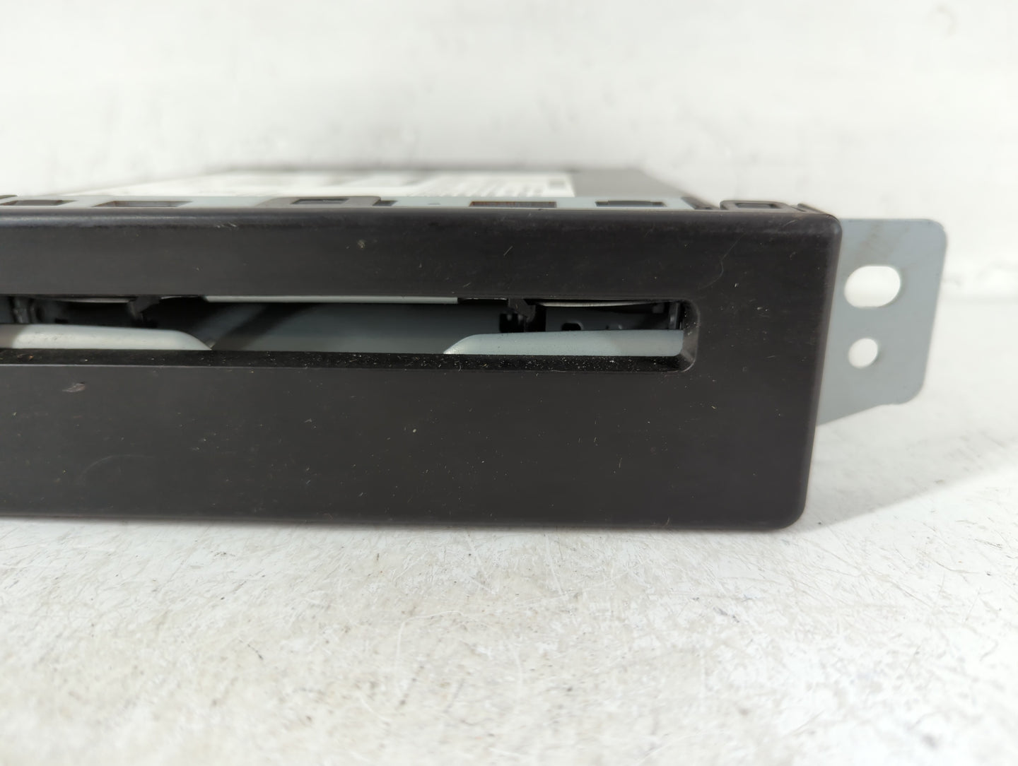 2016-2016 Cadillac Srx Am Fm Cd Player Radio Receiver - Oemusedautoparts1.com