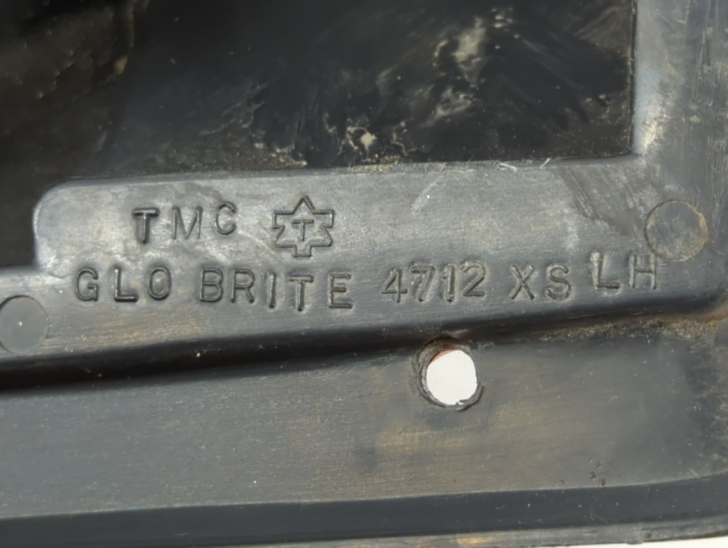 2010-2016 Cadillac Srx Tail Light Assembly Driver Left OEM P/N:4712 XS Fits Fits 2010 2011 2012 2013 2014 2015 2016 OEM Used