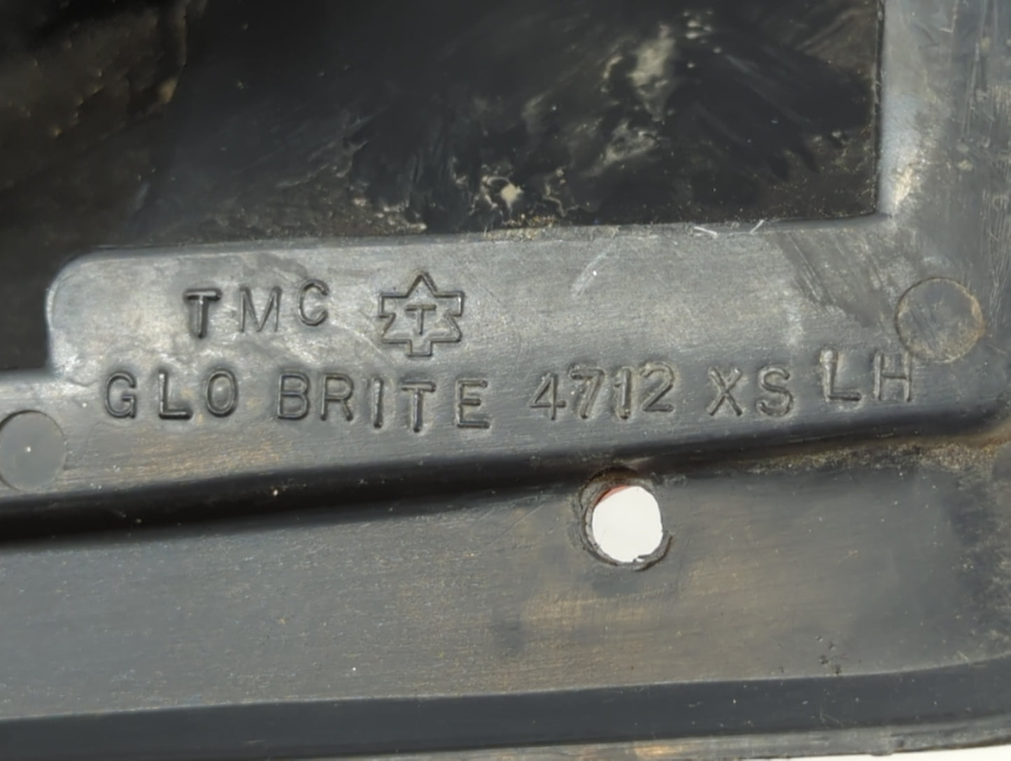 2010-2016 Cadillac Srx Tail Light Assembly Driver Left OEM P/N:4712 XS Fits Fits 2010 2011 2012 2013 2014 2015 2016 OEM Used