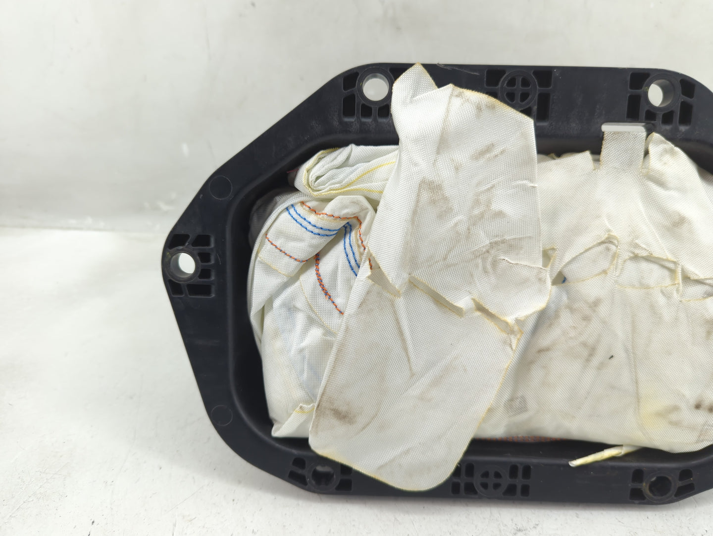 2013-2019 Cadillac Xts Air Bag Passenger Right Dashboard OEM P/N:22963308 Fits Fits 2013 2014 2015 2016 2017 2018 2019 OEM U