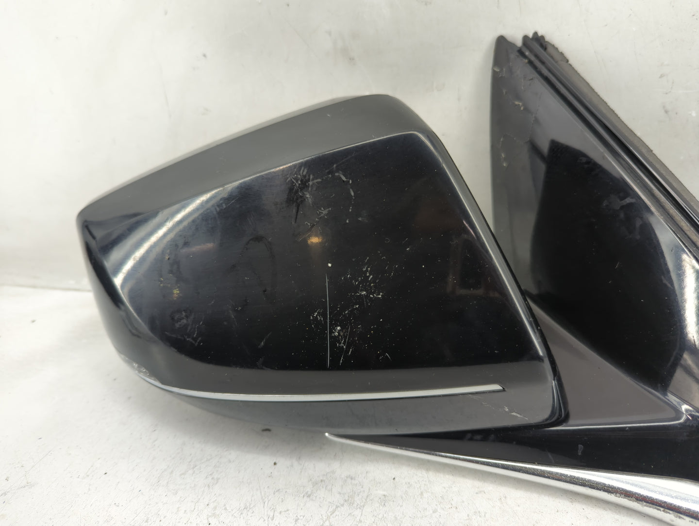2016-2019 Cadillac Xts Passenger Side View Mirror - Right Door Mirror OEM Used - Oemusedautoparts1.com