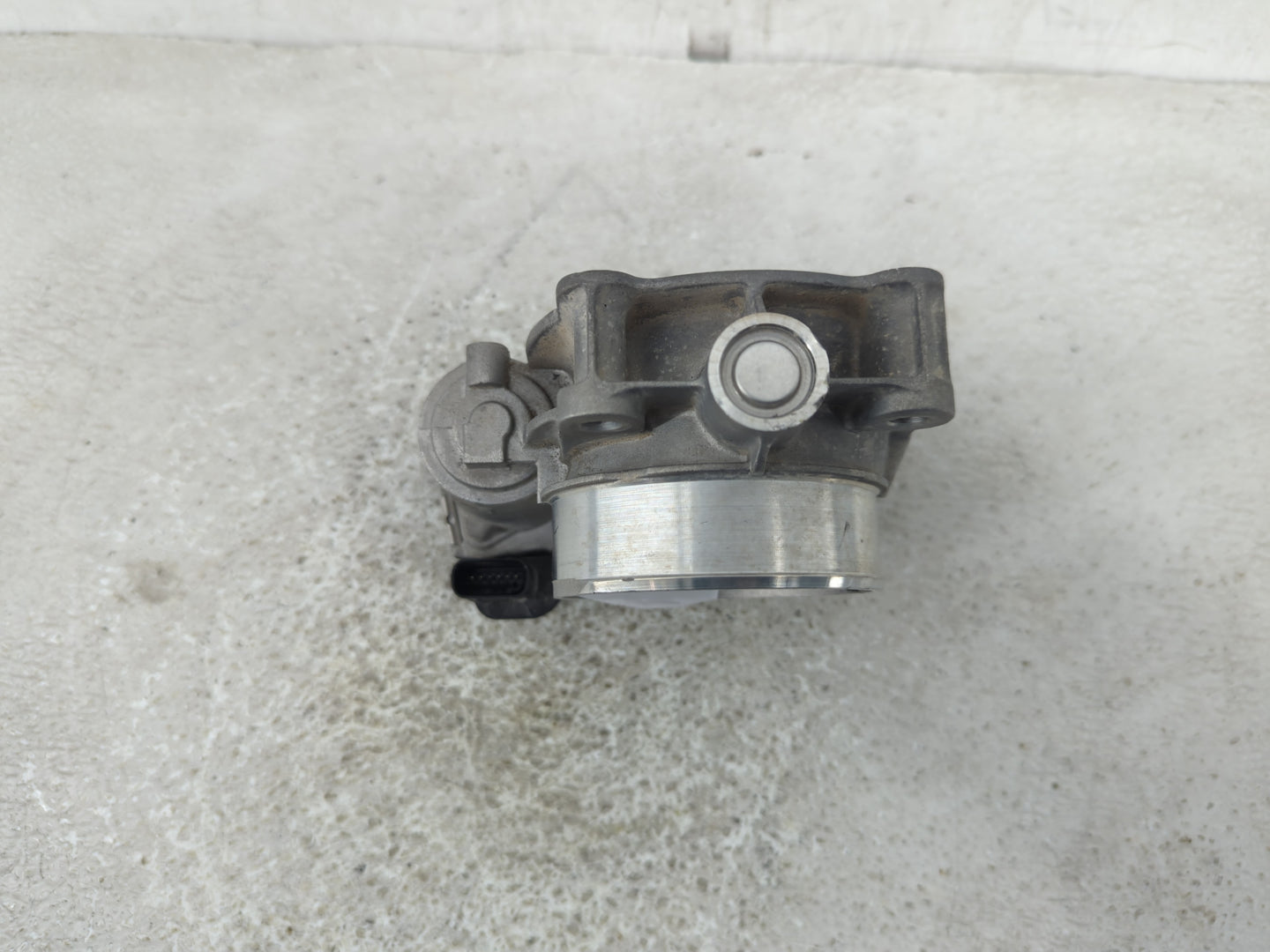 2013-2019 Cadillac Xts Throttle Body P/N:12632172BA Fits Fits 2012 2013 2014 2015 2016 2017 2018 2019 2020 2021 2022 OEM Use