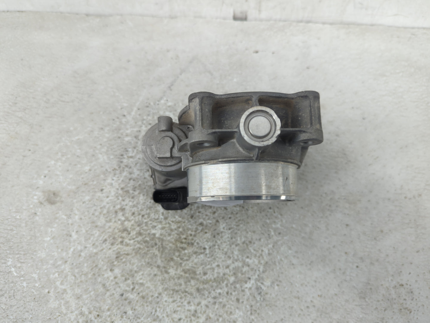 2013-2019 Cadillac Xts Throttle Body P/N:12632172BA Fits Fits 2012 2013 2014 2015 2016 2017 2018 2019 2020 2021 2022 OEM Use