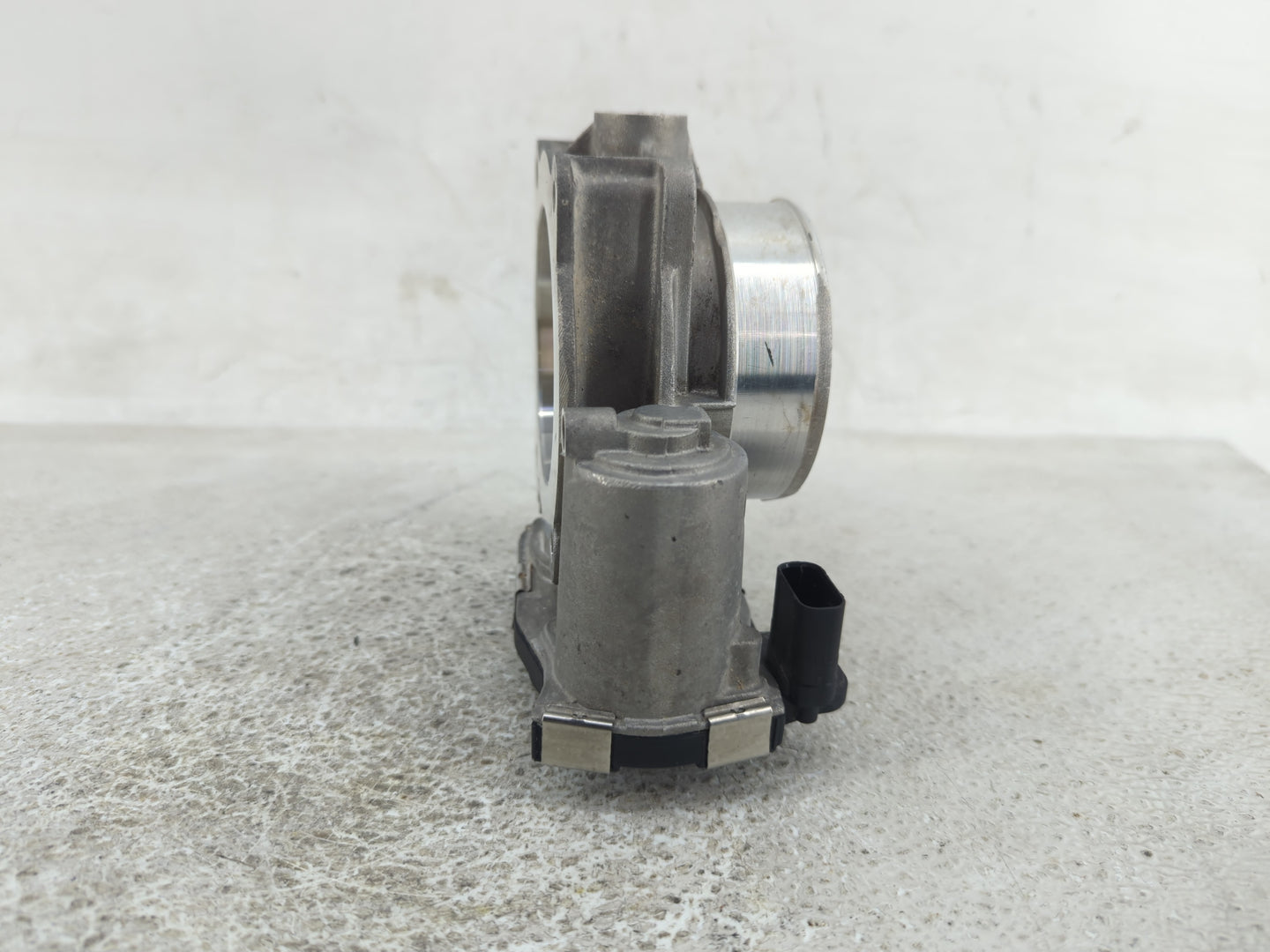 2013-2019 Cadillac Xts Throttle Body P/N:12632172BA Fits Fits 2012 2013 2014 2015 2016 2017 2018 2019 2020 2021 2022 OEM Use