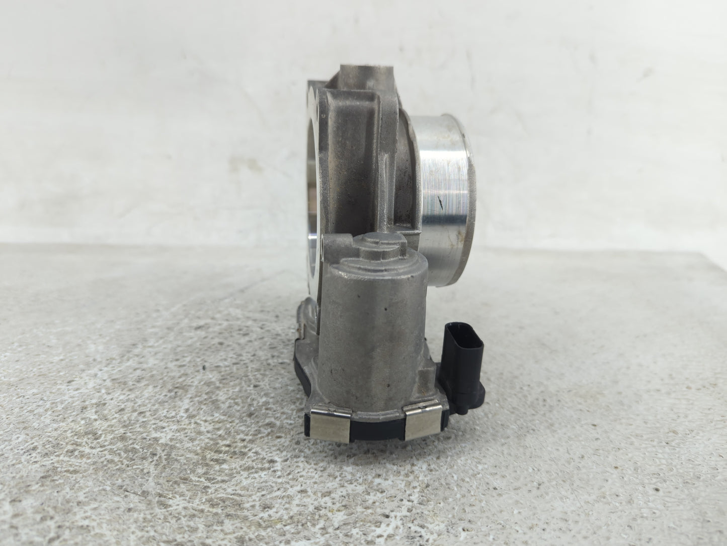 2013-2019 Cadillac Xts Throttle Body P/N:12632172BA Fits Fits 2012 2013 2014 2015 2016 2017 2018 2019 2020 2021 2022 OEM Use