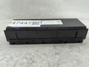 2016-2016 Cadillac Xts Body Control Module Bcm Inner Cabin Fuse Box