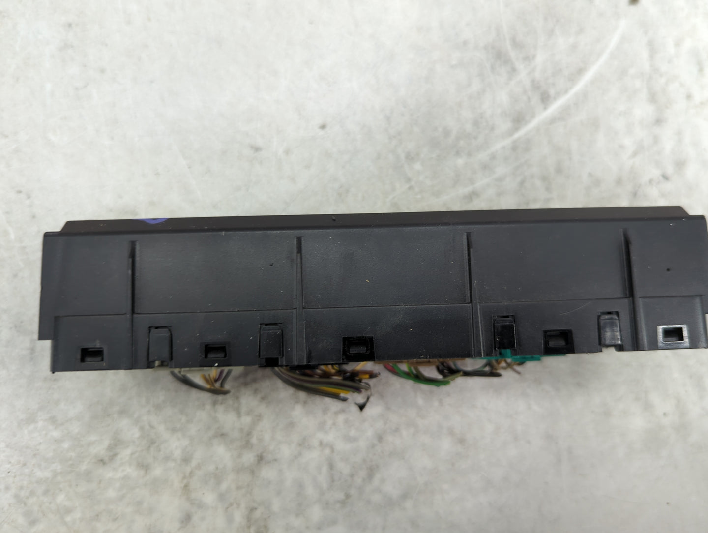 2016-2016 Cadillac Xts Body Control Module Bcm Inner Cabin Fuse Box - Oemusedautoparts1.com