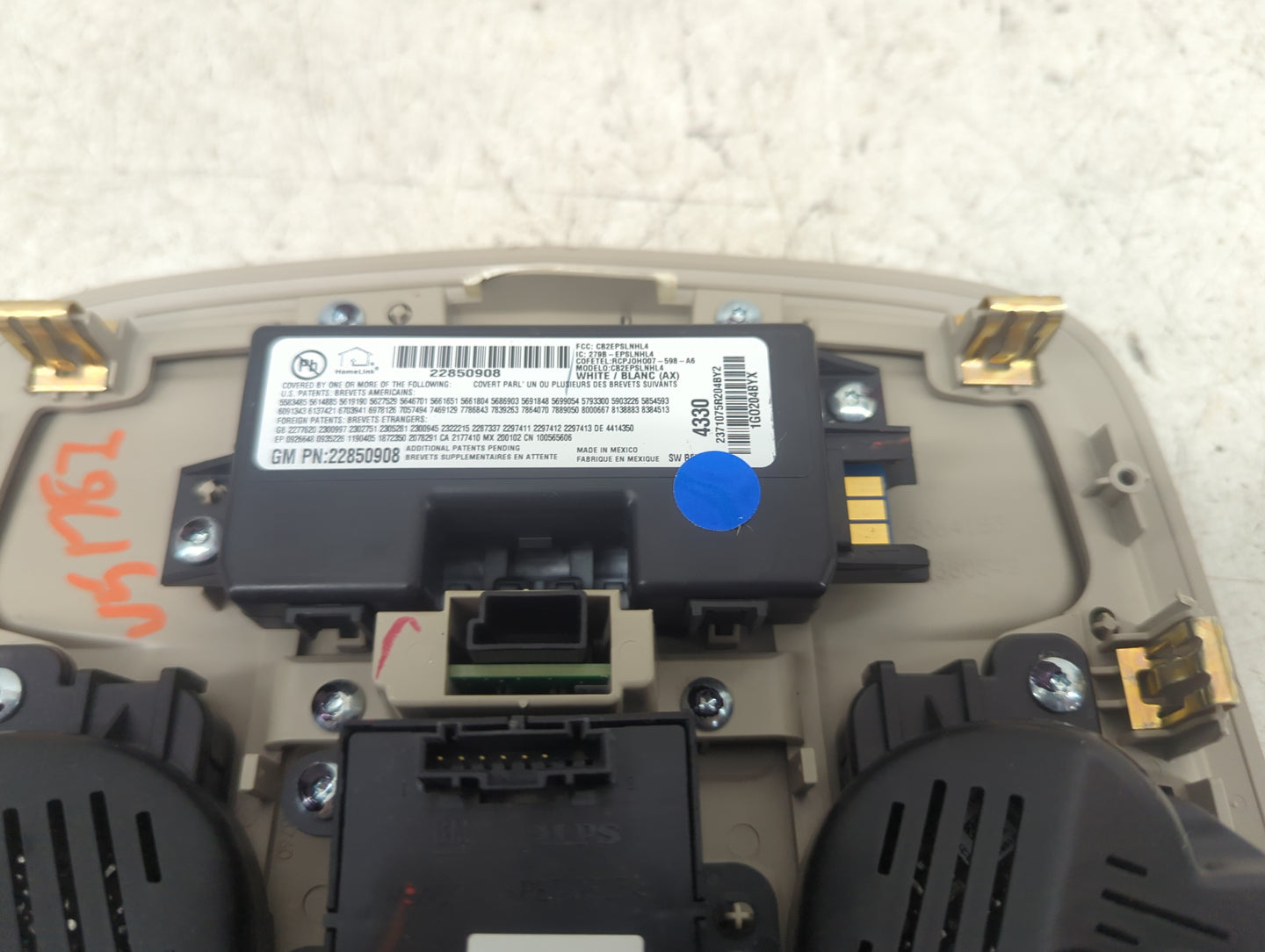 2015-2016 Cadillac Xts Overhead Console W/rear Climate Control Tan - Oemusedautoparts1.com