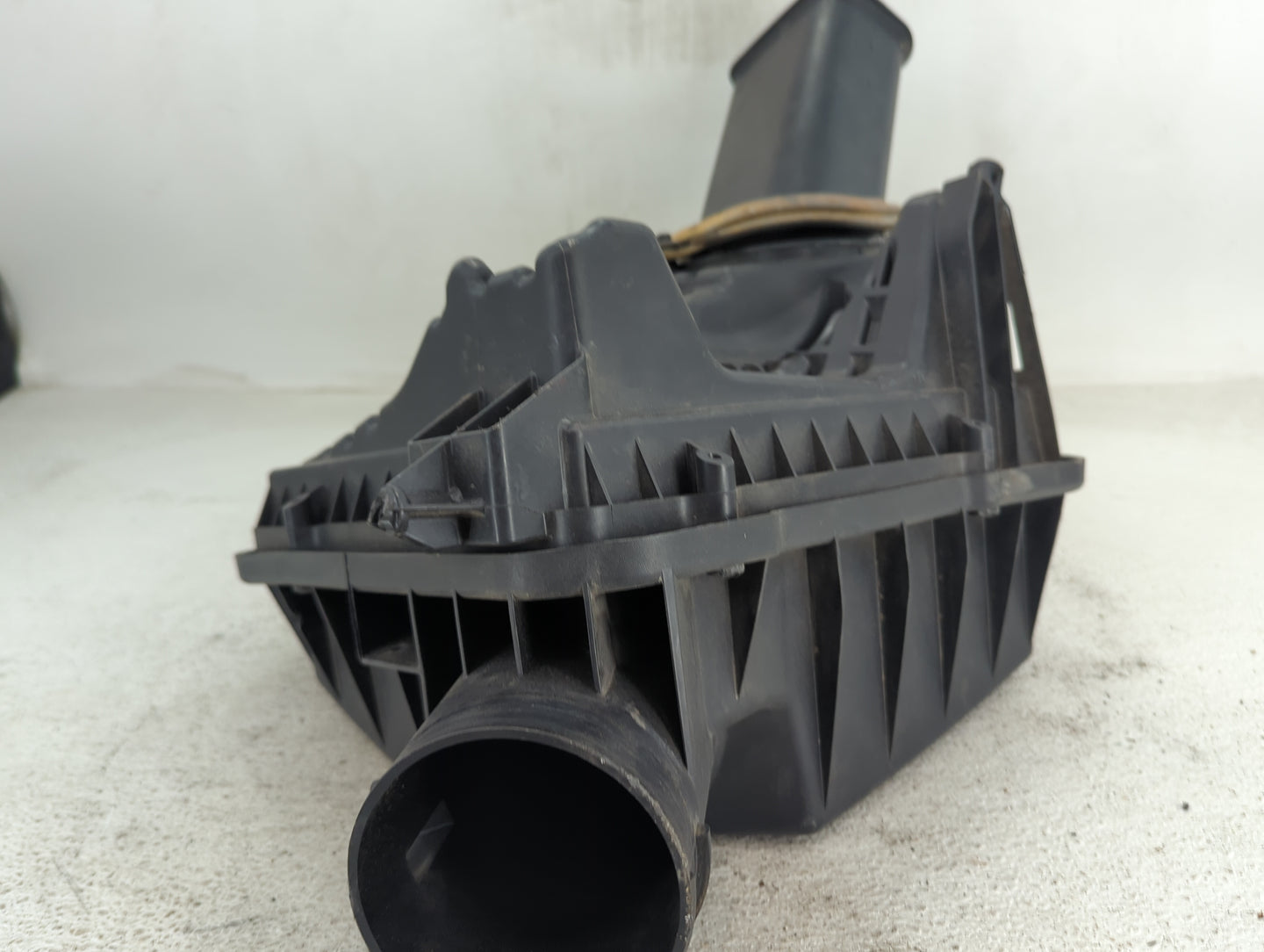 2013-2019 Cadillac Xts Air Cleaner Intake-duct Hose Tube - Oemusedautoparts1.com