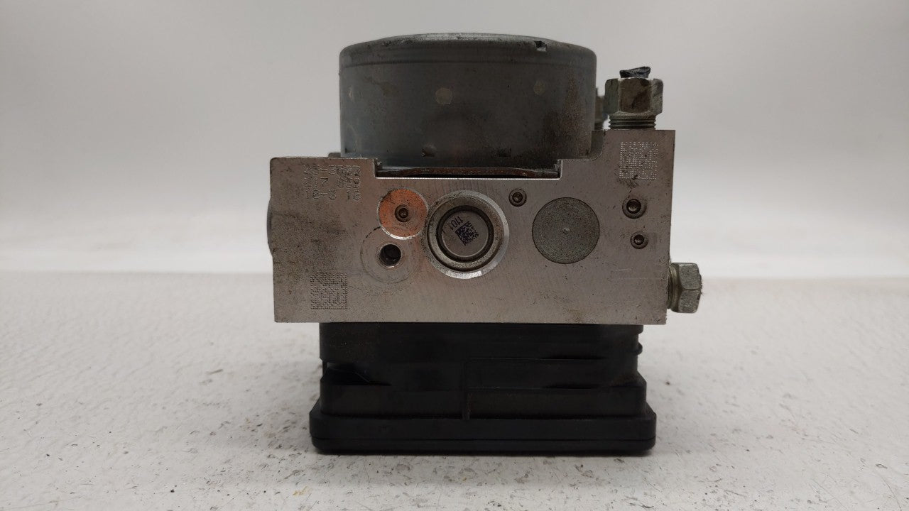 2016 Cadillac Xts ABS Pump Control Module Replacement P/N:23308257 Fits OEM Used Auto Parts - Oemusedautoparts1.com