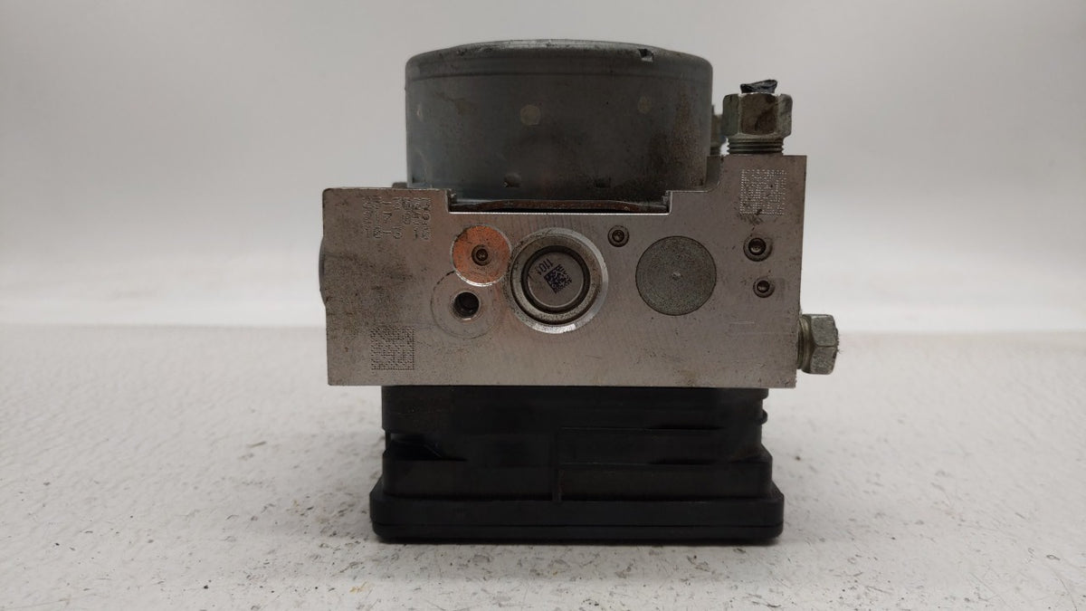 2016 Cadillac Xts Anti-Lock Brake ABS Pump Module Actuator OEM P/N:23308257 Fits OEM Used Auto Parts - Oemusedautoparts1.com