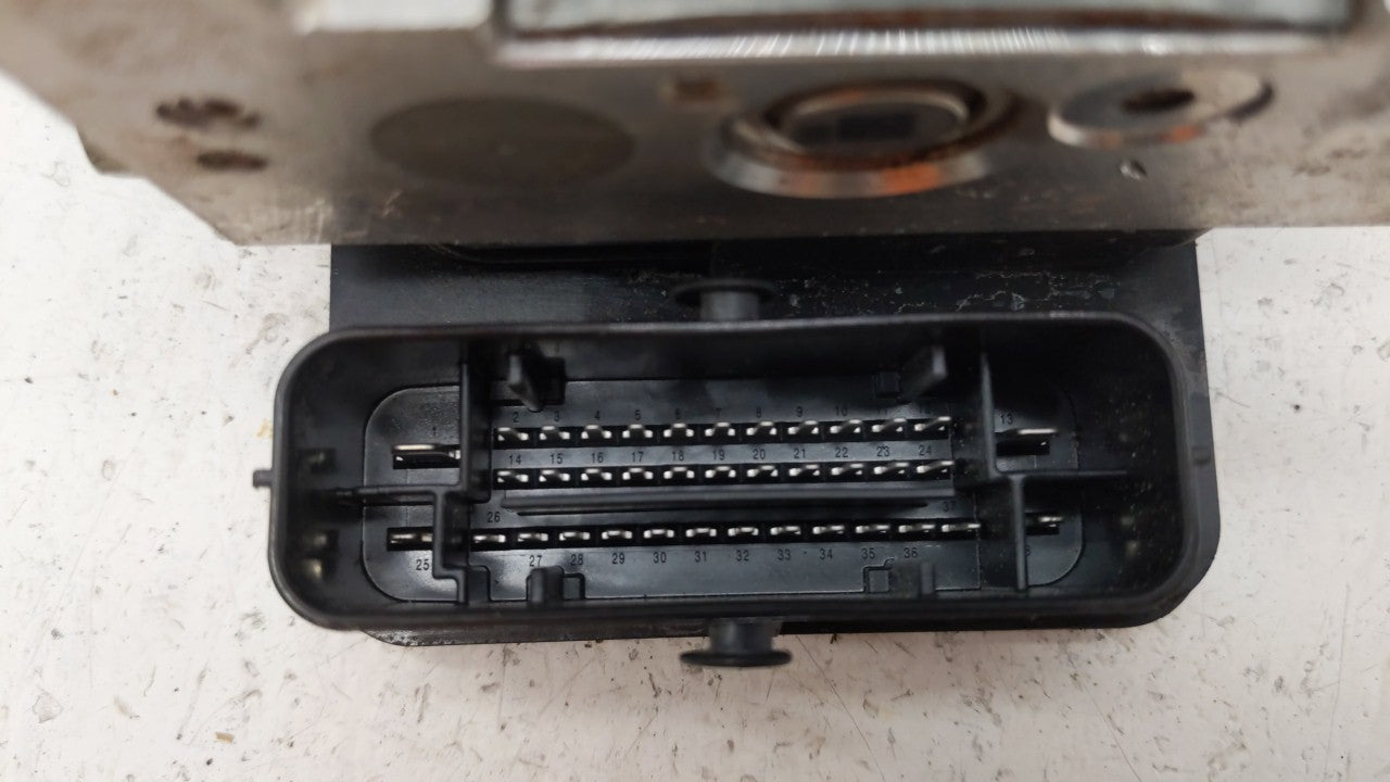 2016 Cadillac Xts ABS Pump Control Module Replacement P/N:23308257 Fits OEM Used Auto Parts - Oemusedautoparts1.com