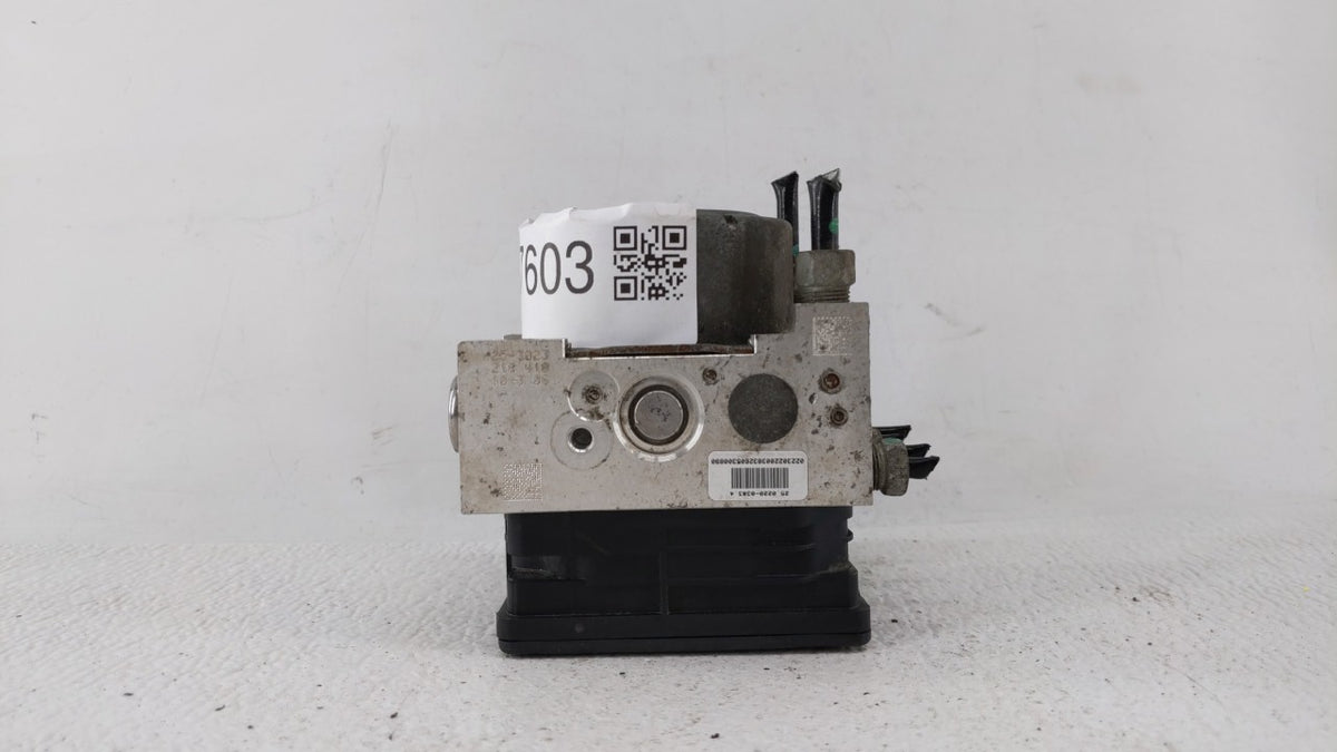 2016 Cadillac Xts Anti-Lock Brake ABS Pump Module Actuator OEM P/N:23308257 Fits OEM Used Auto Parts - Oemusedautoparts1.com