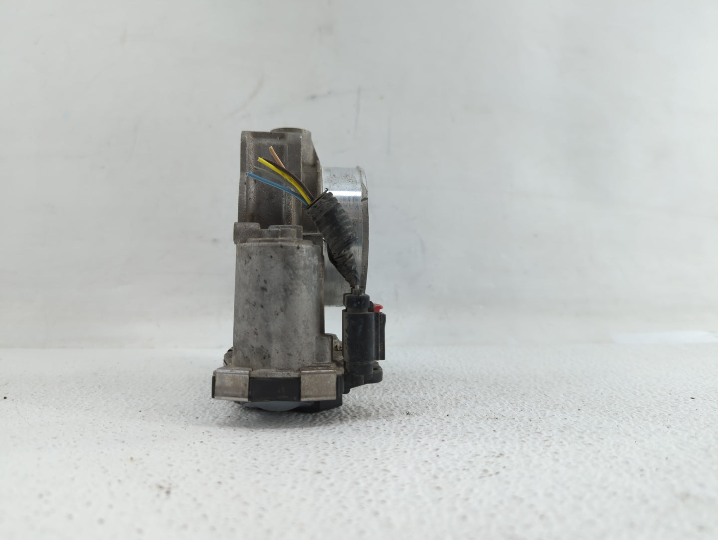 2013-2019 Cadillac Xts Throttle Body P/N:12670981AA 12632172BA Fits Fits 2012 2013 2014 2015 2016 2017 2018 2019 OEM Used Au