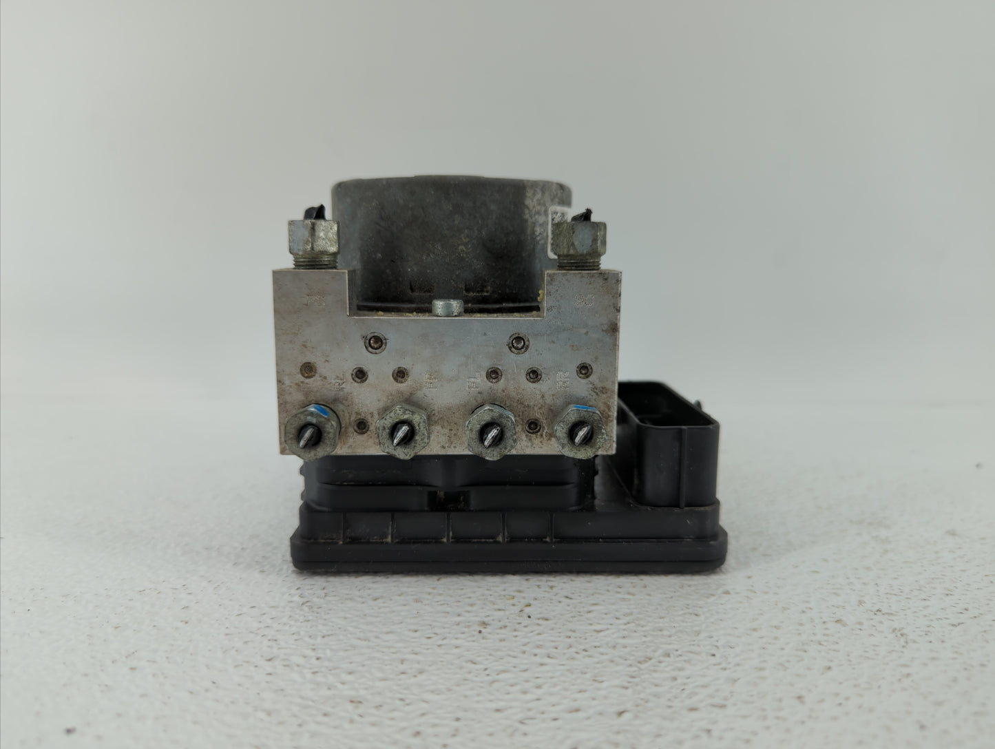2016 Cadillac Xts ABS Pump Control Module Replacement P/N:23308257 Fits OEM Used Auto Parts - Oemusedautoparts1.com
