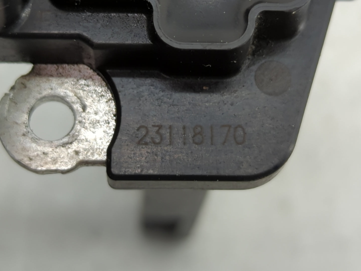 2013-2019 Cadillac Xts Mass Air Flow Meter Maf - Oemusedautoparts1.com