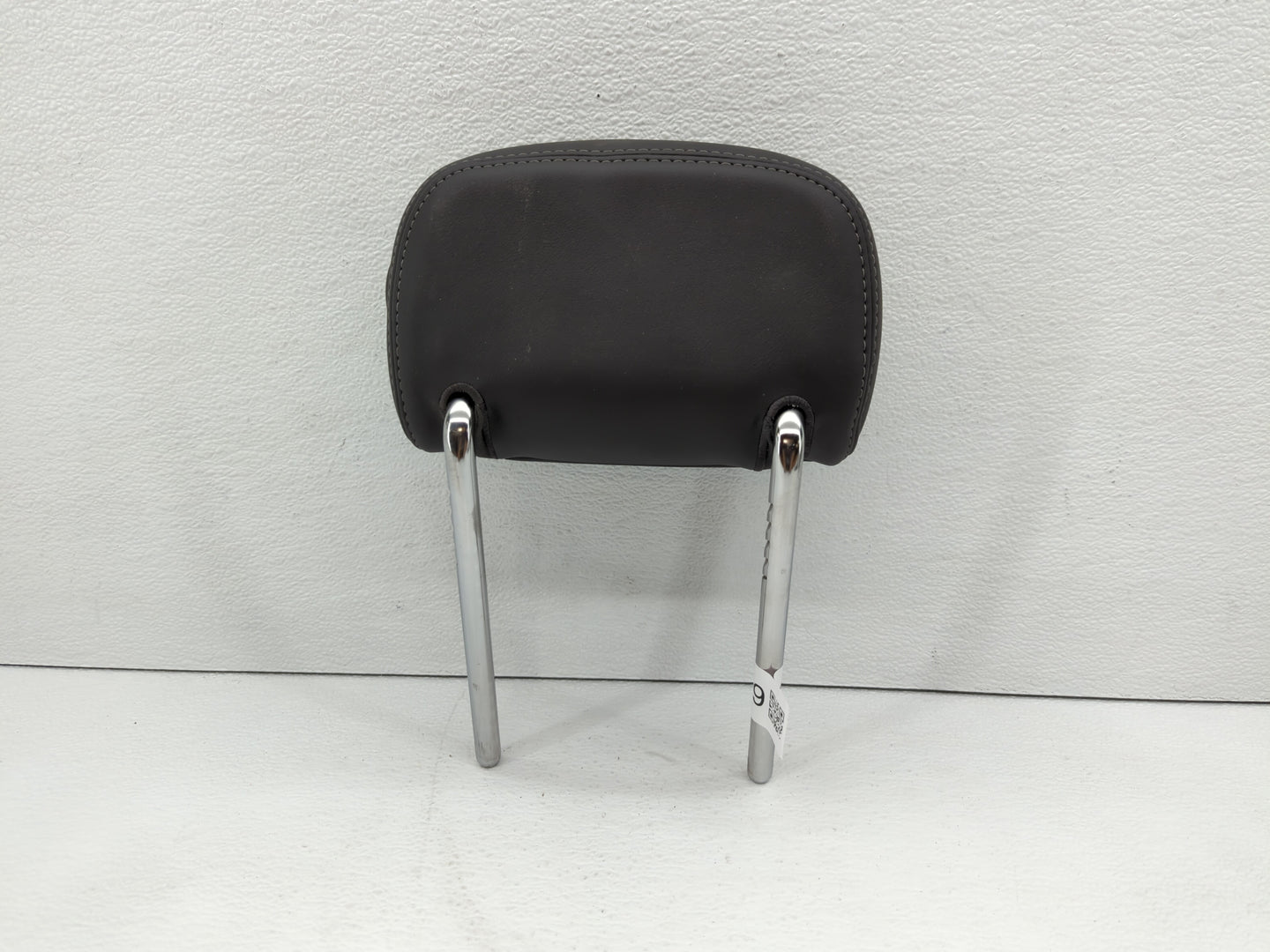 2015-2017 Cadillac Xts Headrest Head Rest Rear Seat Black - Oemusedautoparts1.com