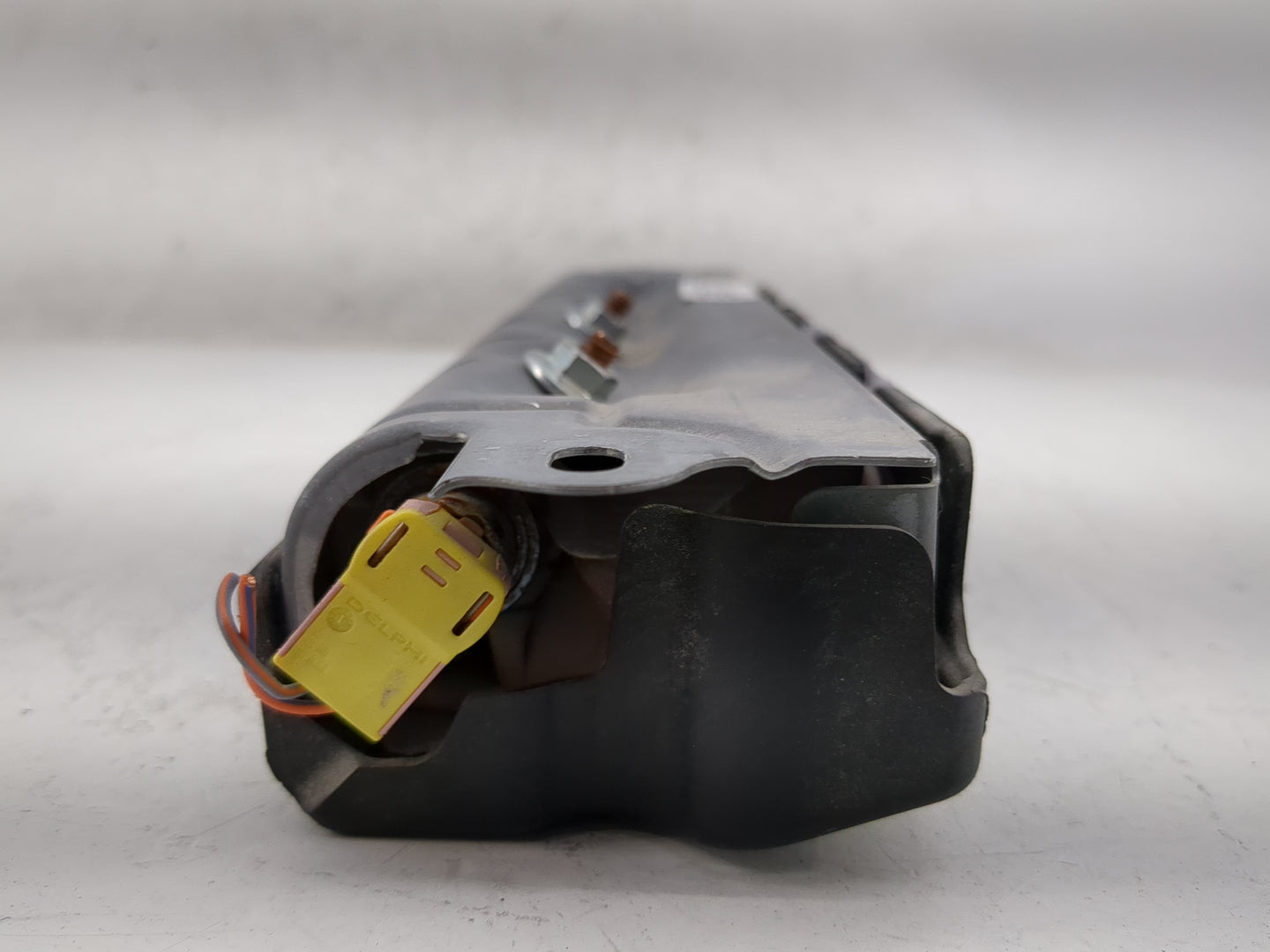 2016 Chevrolet Blazer Air Bag Driver Left Knee OEM P/N:85105993 Fits OEM Used Auto Parts - Oemusedautoparts1.com