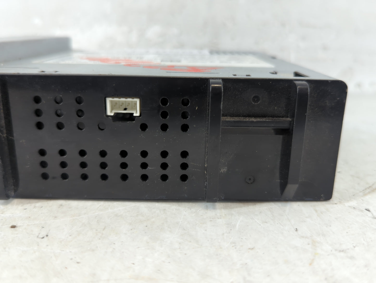 2016 Chevrolet Camaro Radio AM FM Cd Player Receiver Replacement P/N:42473829 Fits Fits 2017 OEM Used Auto Parts - Oemusedau