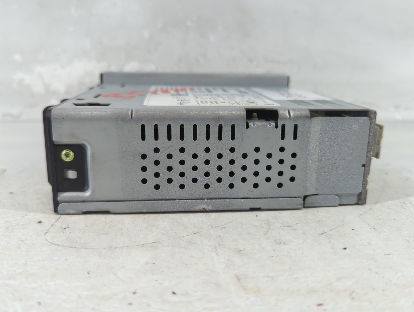 2016 Chevrolet Camaro Radio AM FM Cd Player Receiver Replacement P/N:42473829 Fits Fits 2017 OEM Used Auto Parts - Oemusedau