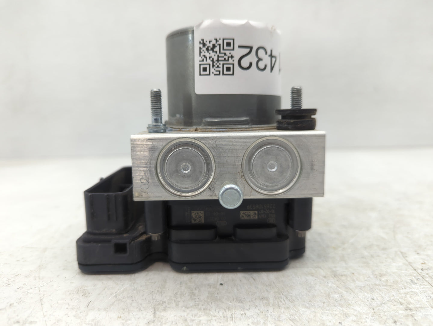 2016 Chevrolet Camaro ABS Pump Control Module Replacement P/N:23414640 Fits OEM Used Auto Parts - Oemusedautoparts1.com