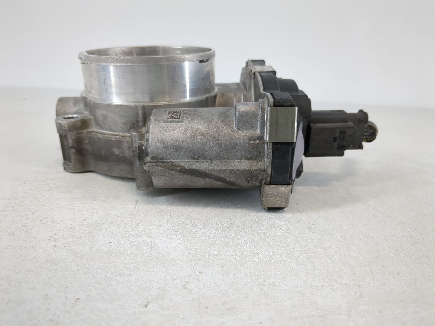 2016-2021 Chevrolet Camaro Throttle Body P/N:12648114 Fits Fits 2016 2017 2018 2019 2020 2021 2022 OEM Used Auto Parts - Oem
