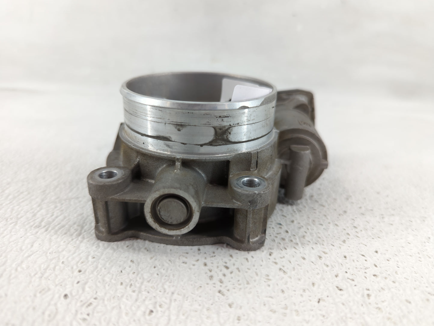 2016-2021 Chevrolet Camaro Throttle Body P/N:12671014 Fits Fits 2016 2017 2018 2019 2020 2021 2022 OEM Used Auto Parts - Oem