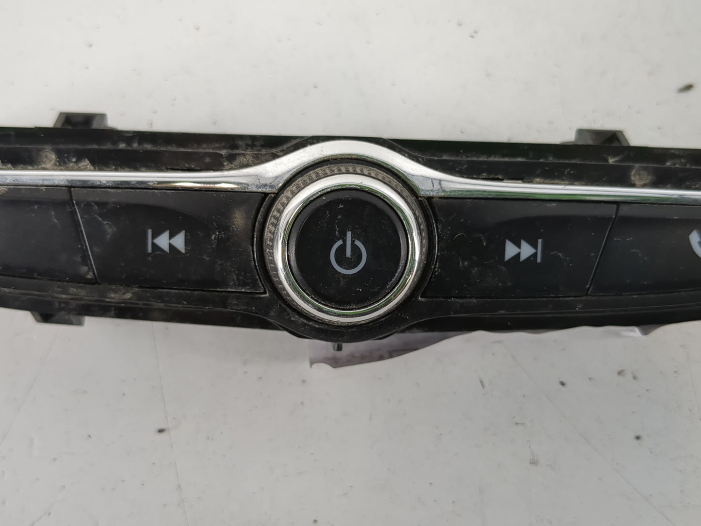 Chevrolet Camaro Radio Control Panel - Oemusedautoparts1.com