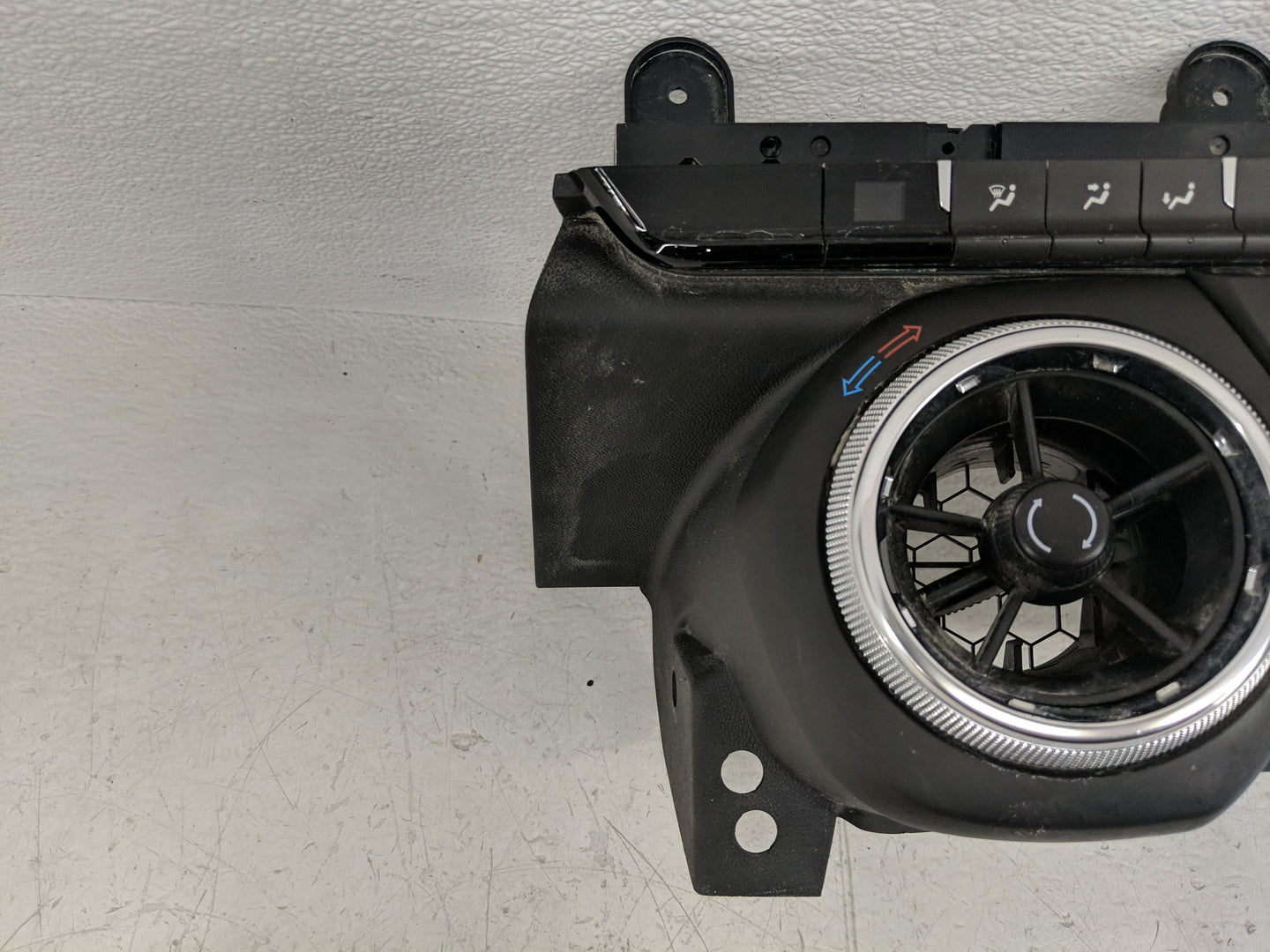 2016-2017 Chevrolet Camaro Climate Control Module Temperature AC/Heater Replacement P/N:84078979 Fits Fits 2016 2017 OEM Use