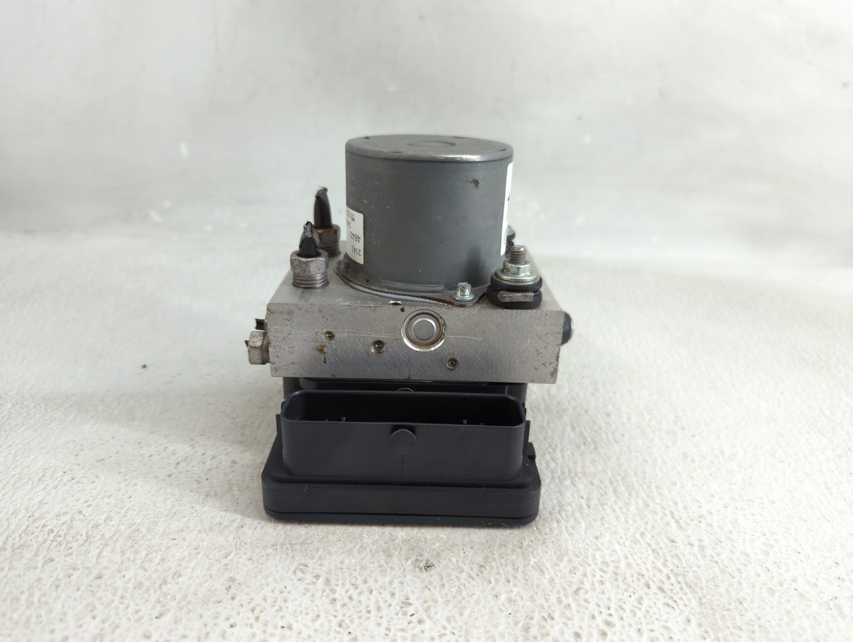 2016 Chevrolet Camaro Anti-Lock Brake ABS Pump Module Actuator OEM P/N:065055766 Fits OEM Used Auto Parts - Oemusedautoparts
