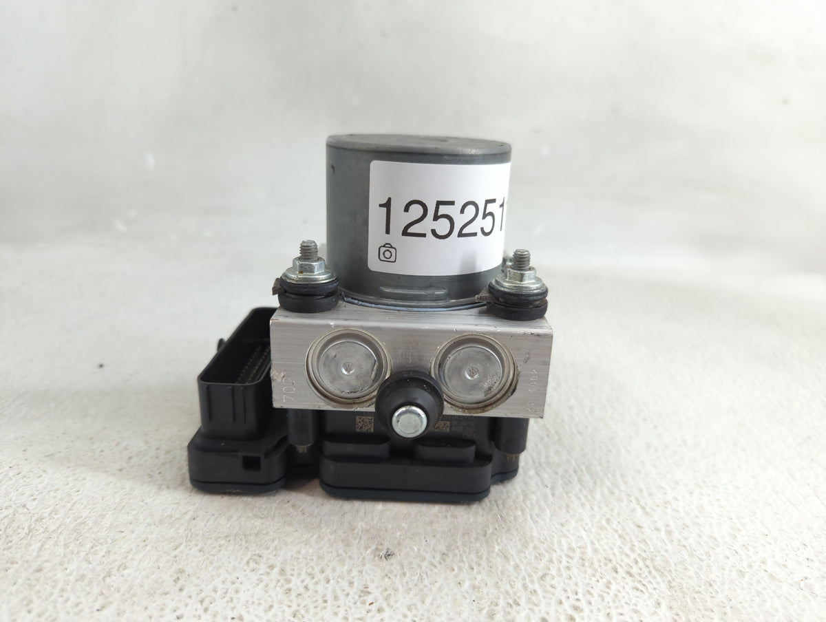 2016 Chevrolet Camaro Anti-Lock Brake ABS Pump Module Actuator OEM P/N:065055766 Fits OEM Used Auto Parts - Oemusedautoparts