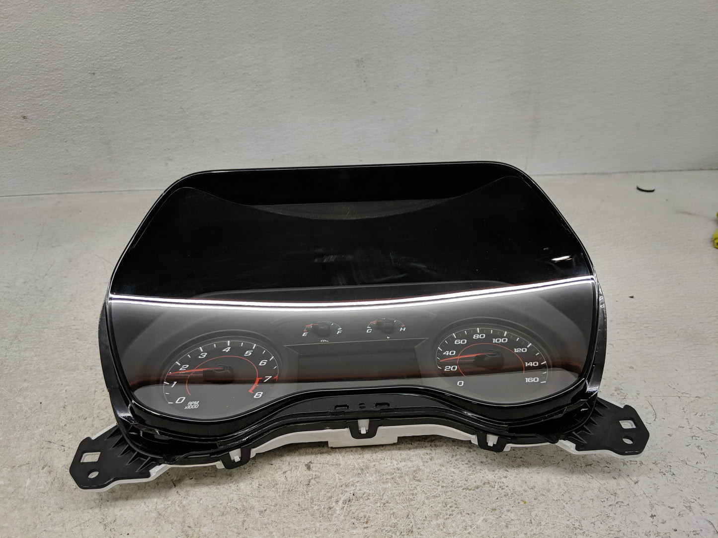 2016 Chevrolet Camaro Instrument Cluster Speedometer Gauges P/N:175597137 84025439 Fits OEM Used Auto Parts - Oemusedautopar