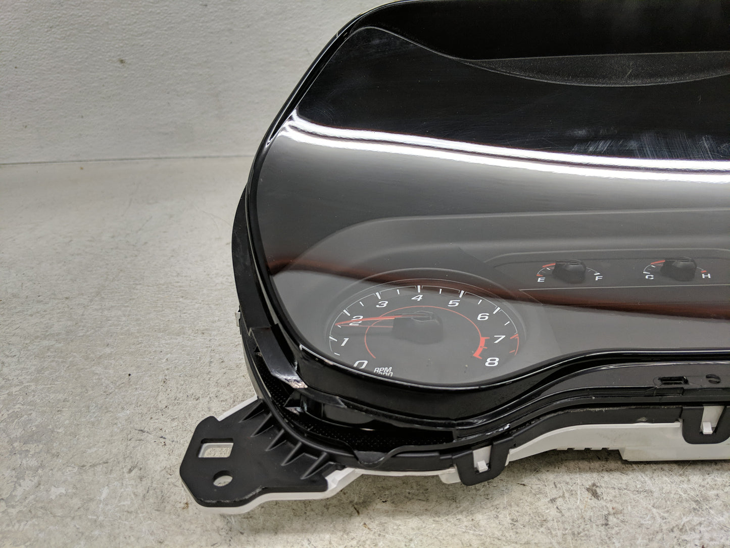 2016 Chevrolet Camaro Instrument Cluster Speedometer Gauges P/N:175597137 84025439 Fits OEM Used Auto Parts - Oemusedautopar