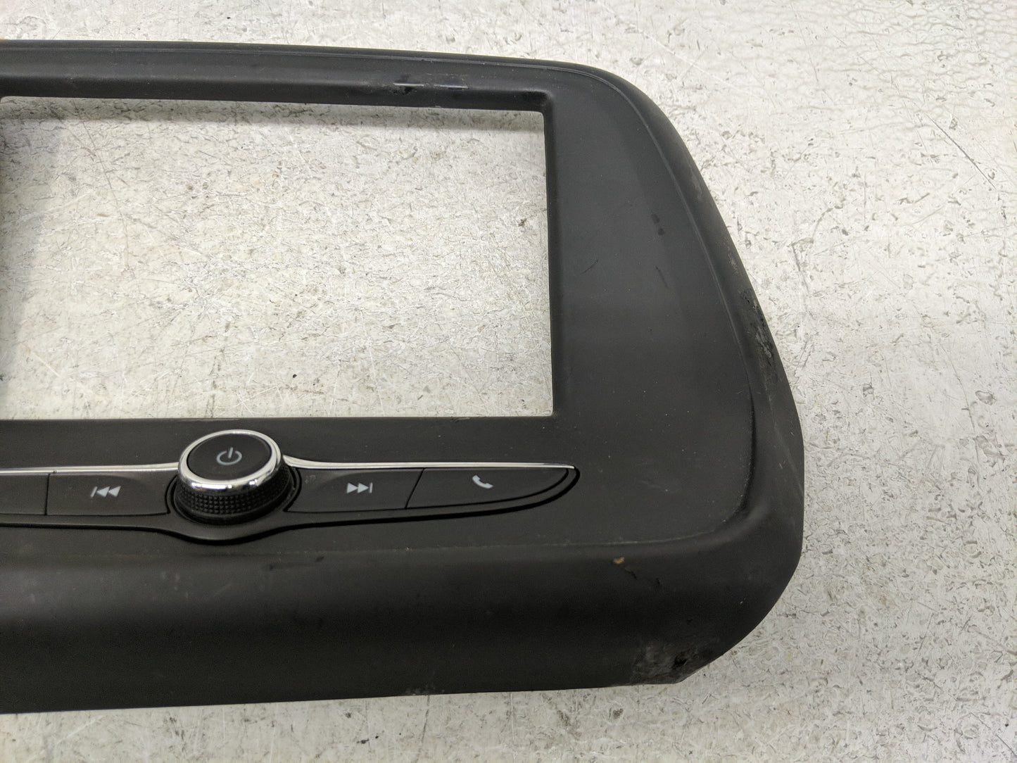 Chevrolet Camaro Radio Control Panel - Oemusedautoparts1.com