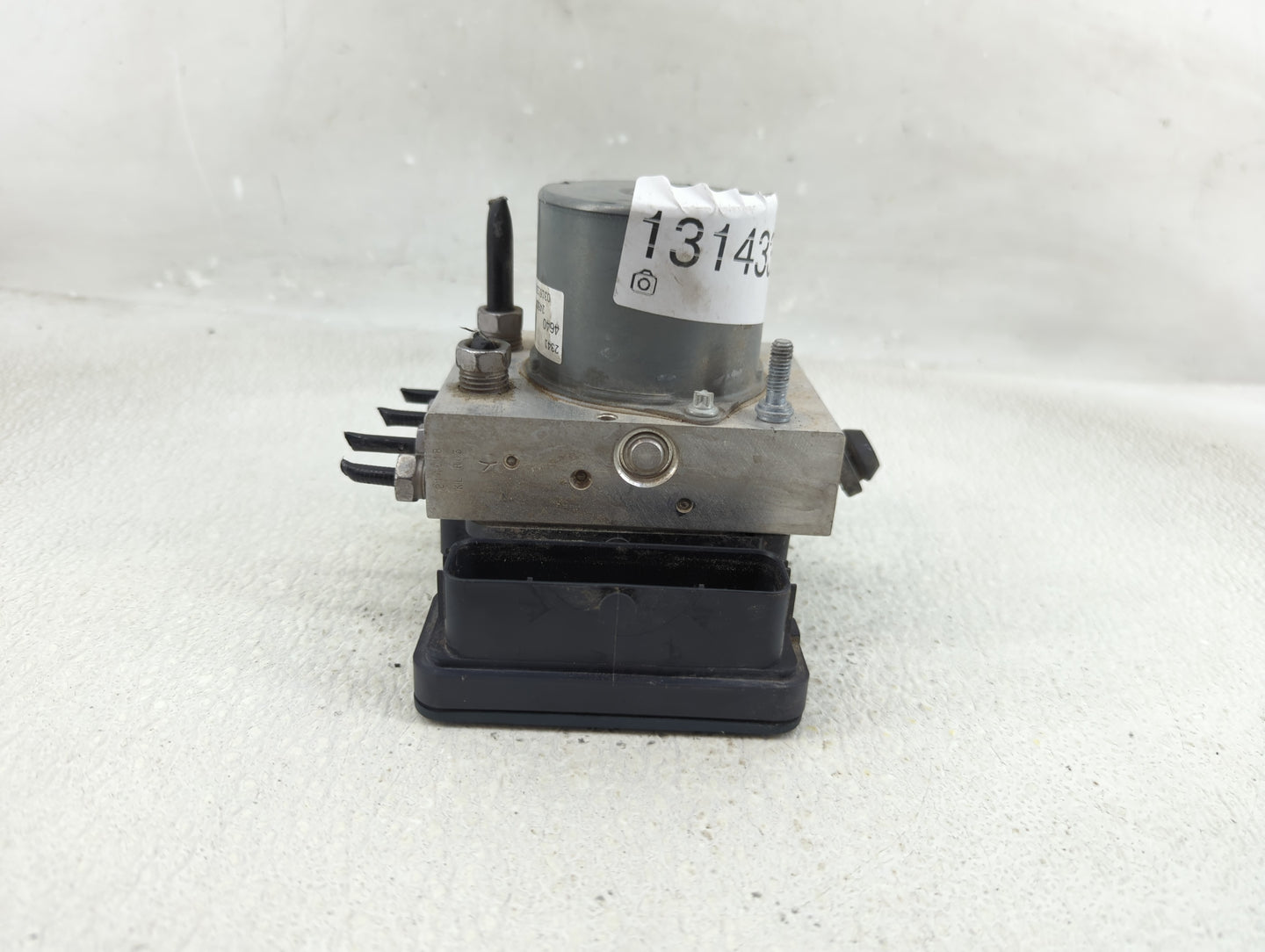 2016 Chevrolet Camaro ABS Pump Control Module Replacement P/N:065055766 Fits OEM Used Auto Parts - Oemusedautoparts1.com