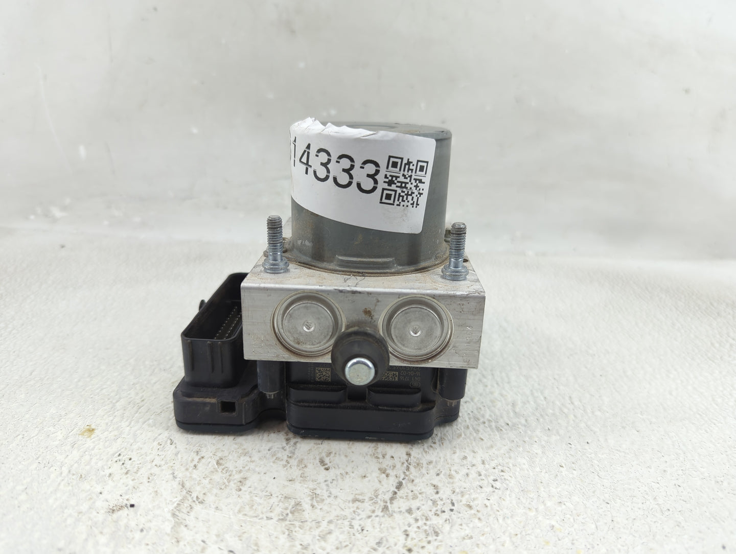 2016 Chevrolet Camaro ABS Pump Control Module Replacement P/N:065055766 Fits OEM Used Auto Parts - Oemusedautoparts1.com